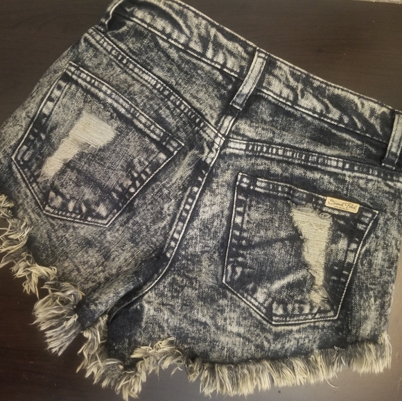 High Waist Denim Shorts - Picture 2 of 4